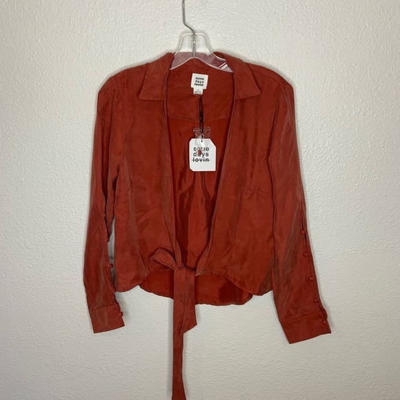 NWT Some Days Lovin Tie Front bottom down top size small - Picture 3 of 7